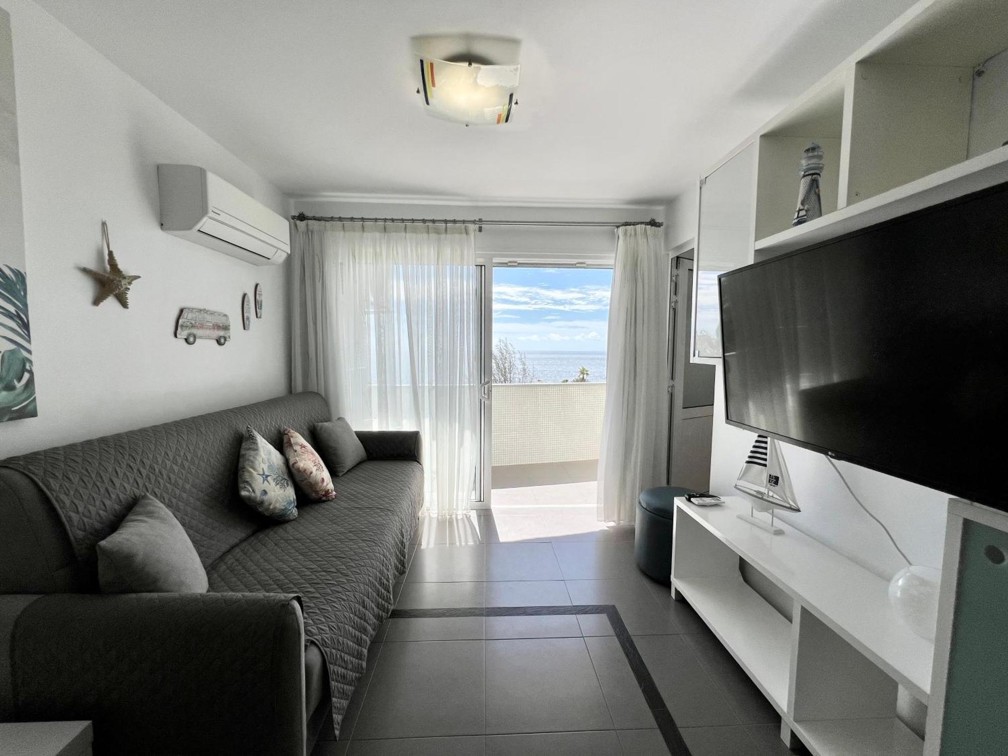 Colina Sea View *